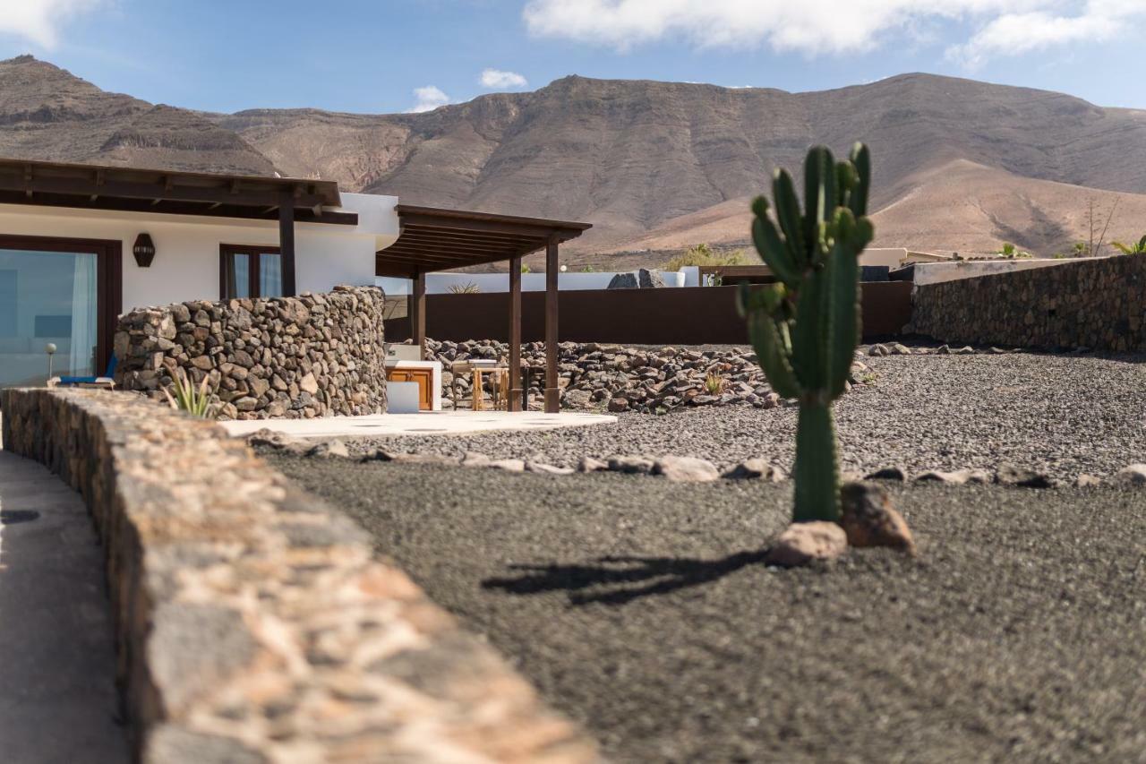 Villa Taguluche Famara Exterior photo
