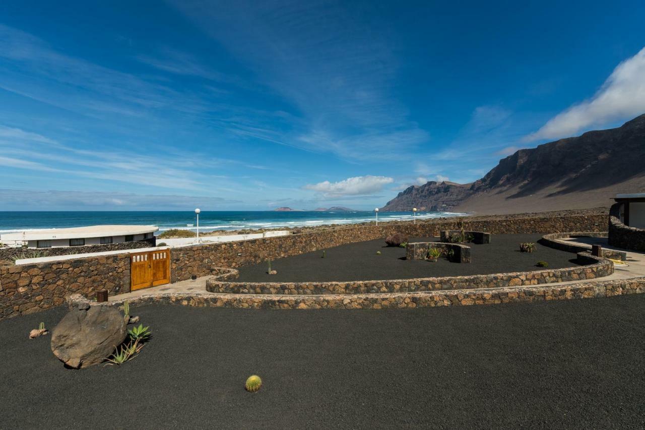 Villa Taguluche Famara Exterior photo