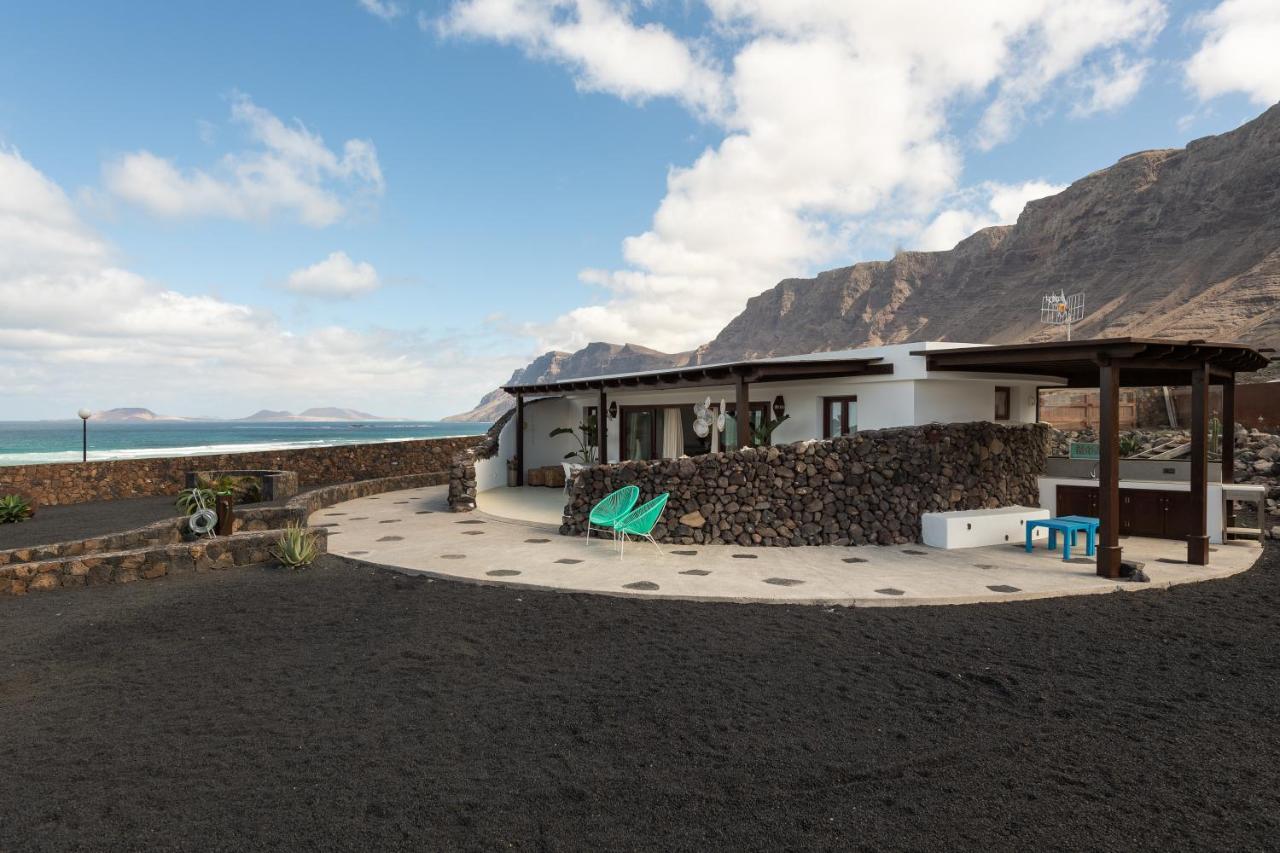Villa Taguluche Famara Exterior photo